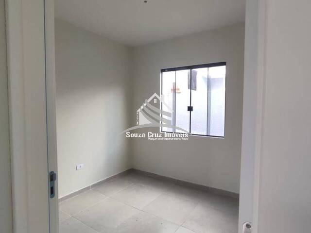 Casa para Venda em Curitiba - 4