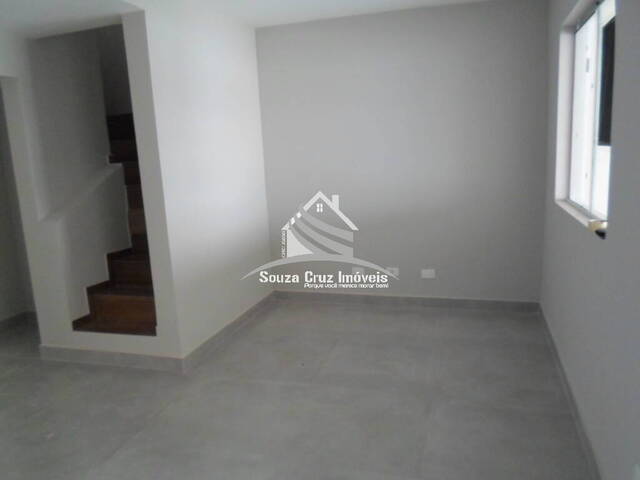 Sobrado para Venda em Curitiba - 5