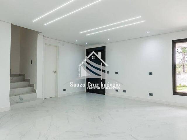 Sobrado para Venda em Curitiba - 5