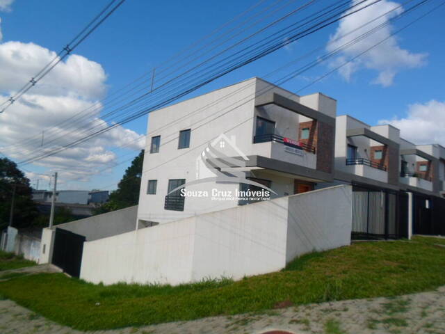 Sobrado para Venda em Curitiba - 2