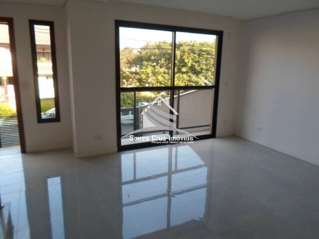 Sobrado para Venda em Curitiba - 3