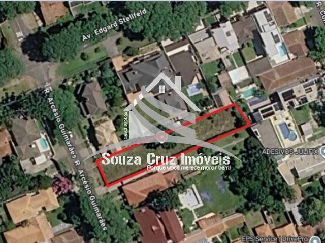 Terreno para Venda em Curitiba - 2