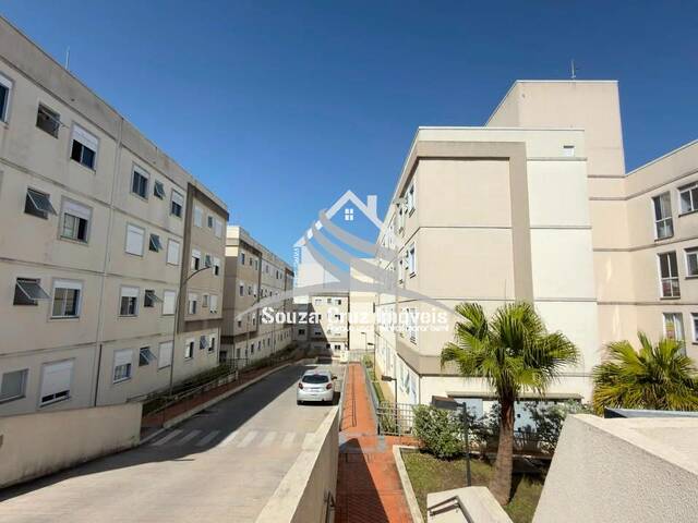 Apartamento para Venda em Curitiba - 2