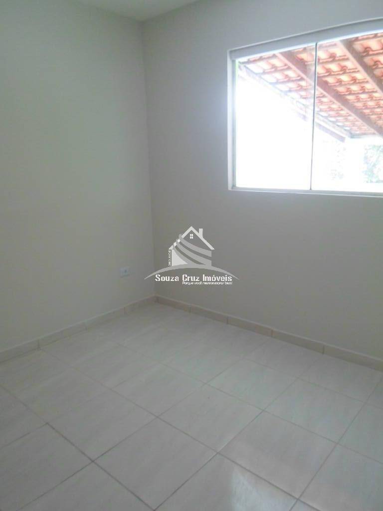 Casa à venda com 3 quartos, 52m² - Foto 12