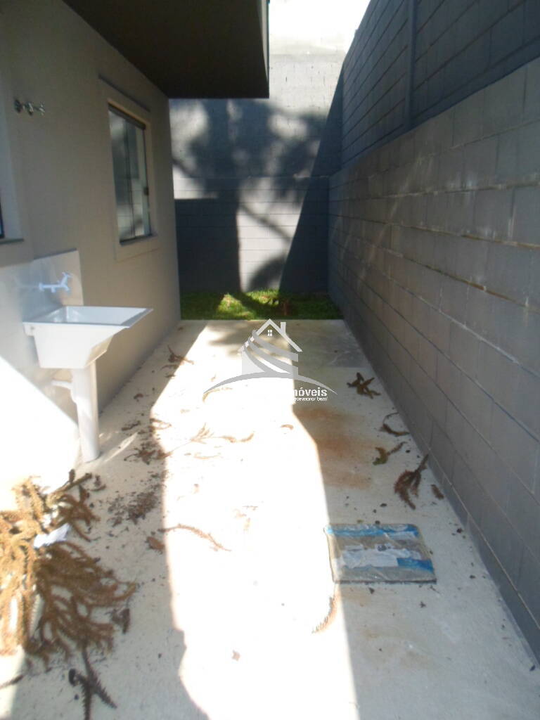 Casa à venda com 2 quartos, 50m² - Foto 26