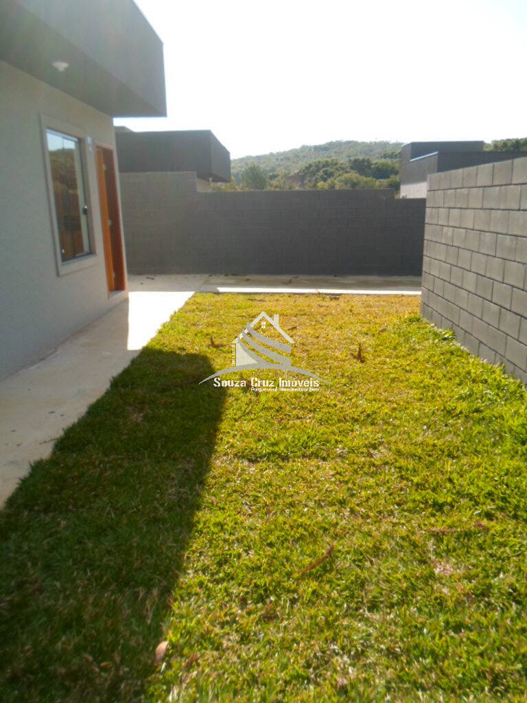 Casa à venda com 2 quartos, 50m² - Foto 28