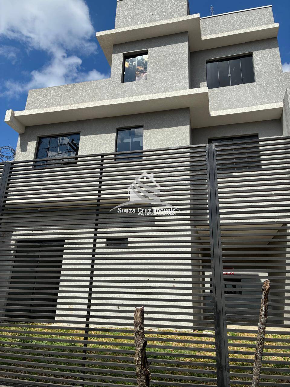 Sobrado à venda com 3 quartos, 93m² - Foto 1