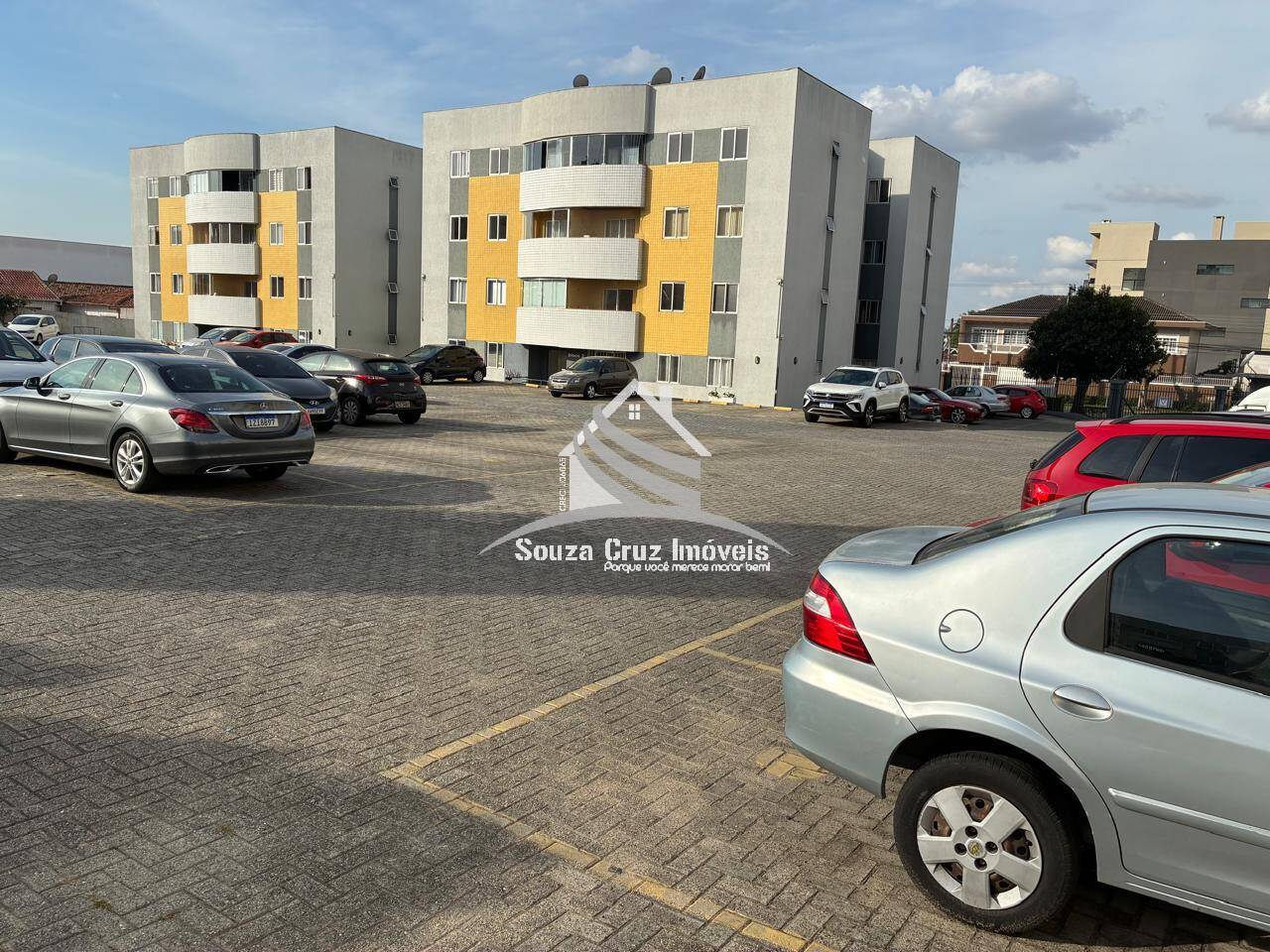 Apartamento à venda com 3 quartos, 75m² - Foto 1