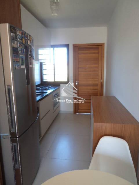 Casa à venda com 3 quartos, 209m² - Foto 12